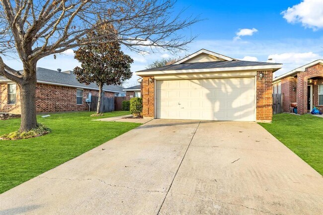 1055 Port Sullivan Drive, Little Elm, TX 75068 photo 2