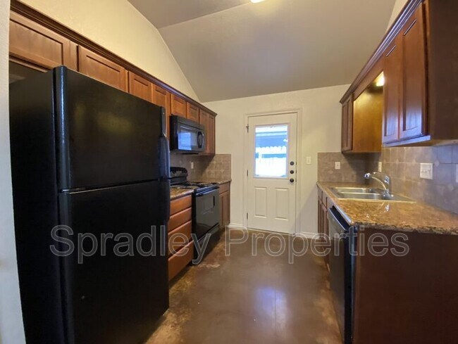 216 Andy Ln Temple, TX 76502 photo 5
