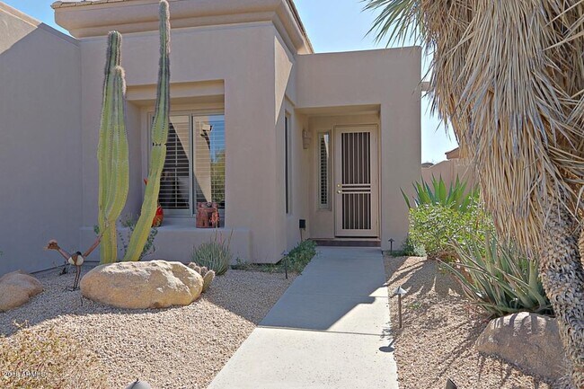 7125 E Canyon Wren Cir Scottsdale, AZ 85266 photo 2