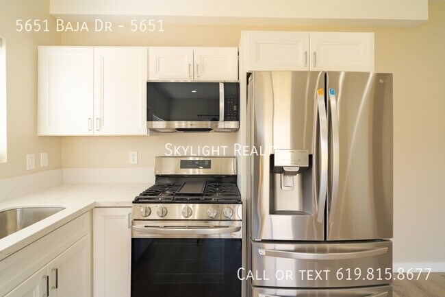 5651 Baja Dr San Diego, CA 92115 photo 2
