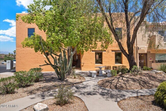 16844 AVENUE OF THE FOUNTAIN - Ave Fountain Hills, AZ 85268 photo 2