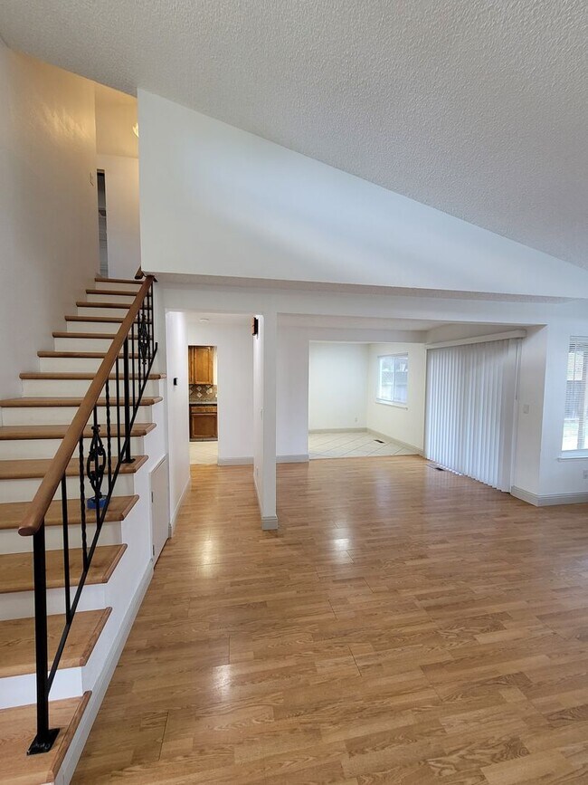 2501 Brazil Dr Antioch, CA 94509 photo 3