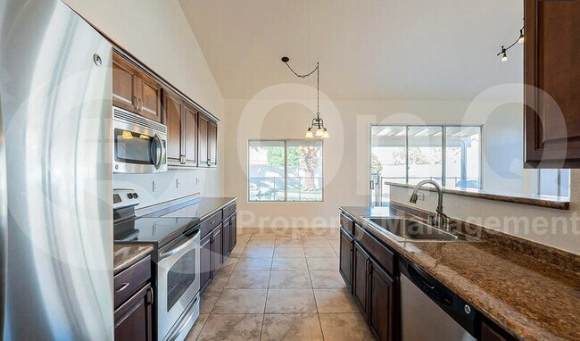 684 East Sheffield Avenue, Chandler, AZ 85225 photo 3