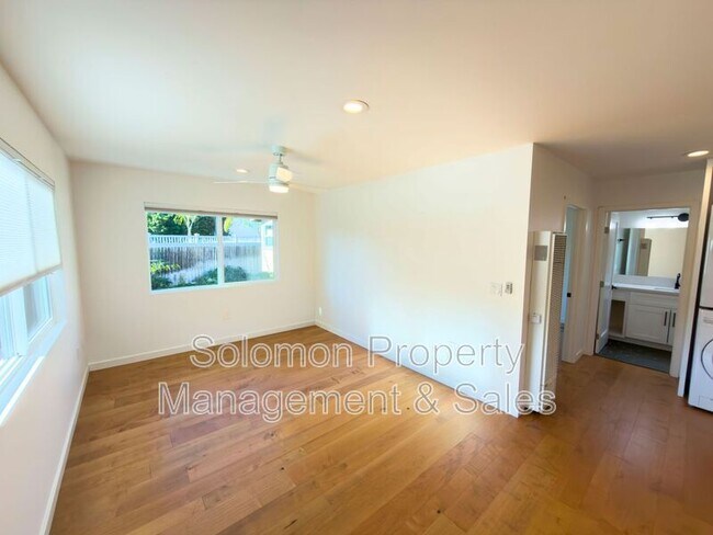 3302 Avenida De Loyola Oceanside, CA 92056 photo 4