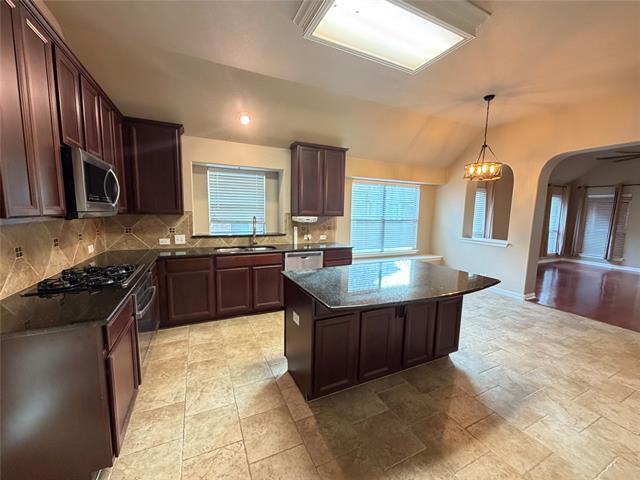 10329 Stoneside Trl Fort Worth, TX 76244 photo 5