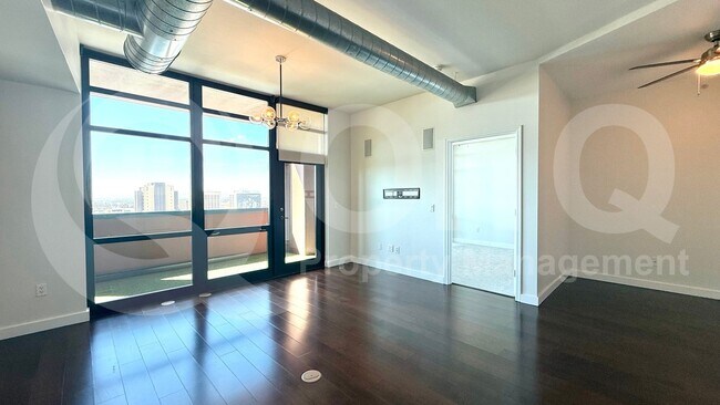 310 S 4th St Phoenix, AZ 85004 photo 4