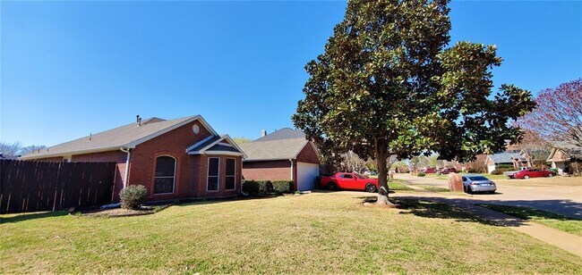 5213 Valleydale Drive, Flower Mound, TX 75028 photo 2