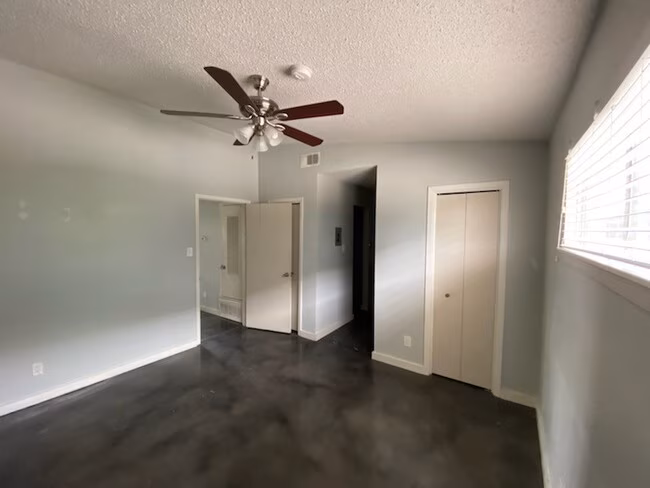 820 Houston St Austin, TX 78756 photo 2