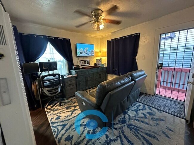 4318 Cleveland Ave San Diego, CA 92103 photo 4