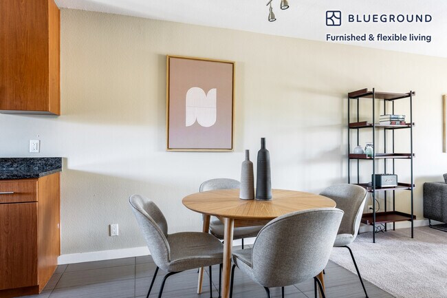 10870 N Stelling Rd Cupertino, CA 95014 photo 5