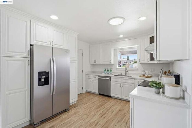 39605 Bruning St Fremont, CA 94538 photo 5