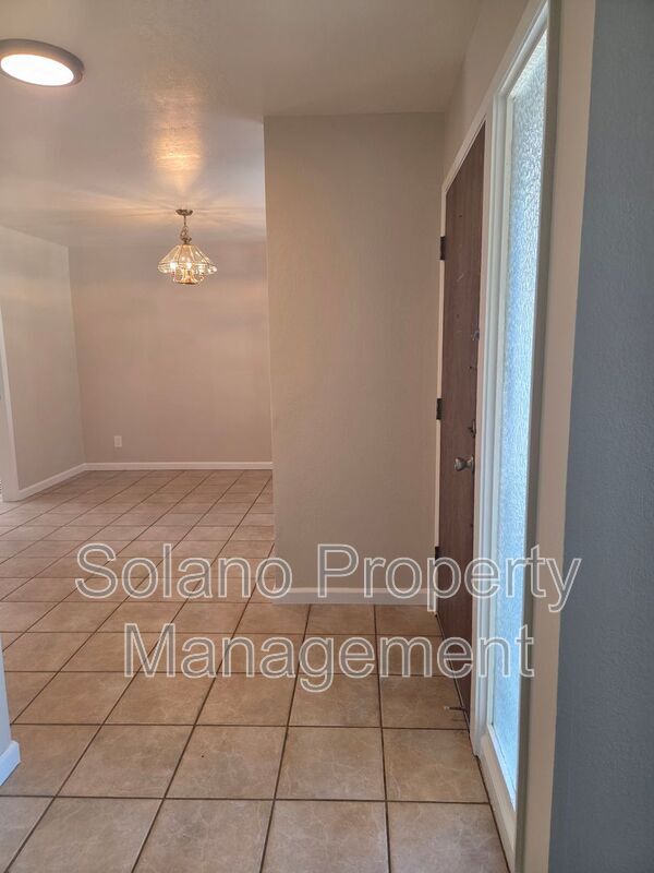 3203 Niagara Way Fairfield, CA 94534 photo 5
