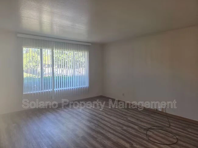 3203 Niagara Way Fairfield, CA 94534 photo 4