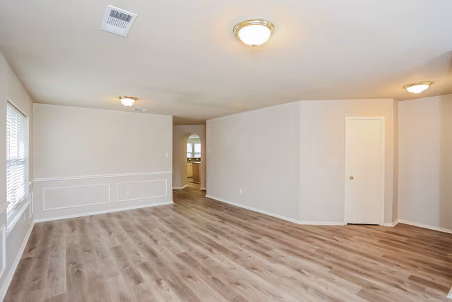522 Blueberry Hill Lane, Mansfield, TX 76063 photo 4