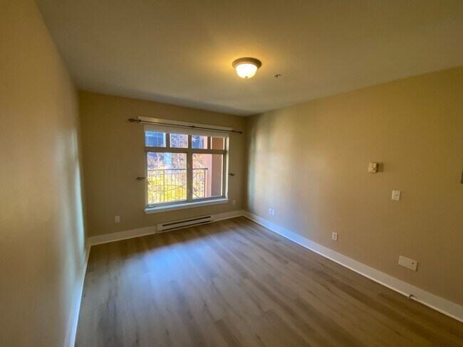 123 Queen Anne Ave N Seattle, WA 98109 photo 3