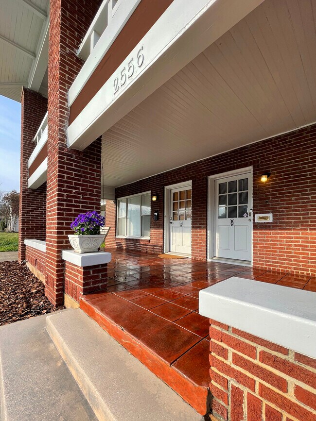 2556 South University Drive, Fort Worth, TX 76109 photo 5