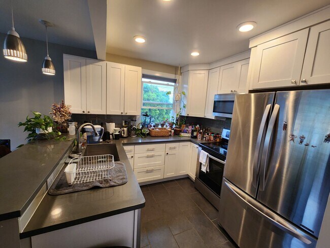 3400 20th Ave S Seattle, WA 98144 photo 4