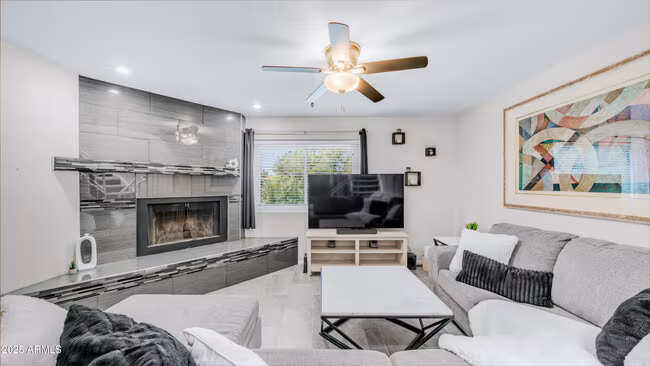 2615 Hayden Rd Scottsdale, AZ 85257 photo 2