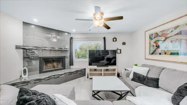 2615 Hayden Rd Scottsdale, AZ 85257 photo 2