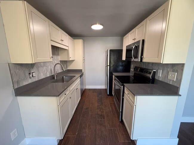 Salmon Creek Apartments photo 2
