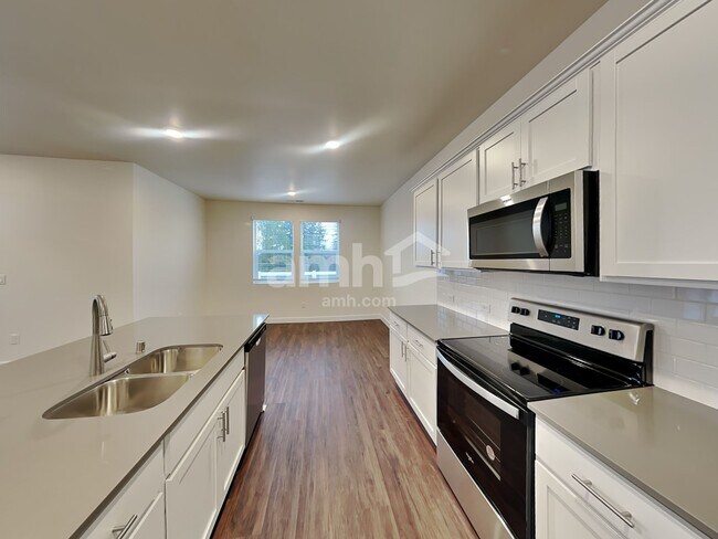 8405 48th Pl NE Marysville, WA 98270 photo 4