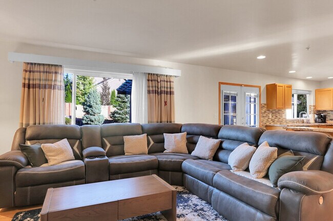 7415 204th St SW Lynnwood, WA 98036 photo 4