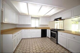 1125 East Lane, Imperial Beach, CA 91932 photo 3