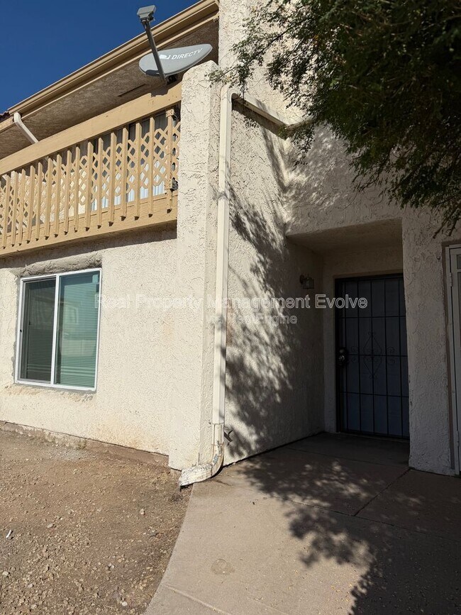 3840 N 43rd Ave Phoenix, AZ 85031 photo 2