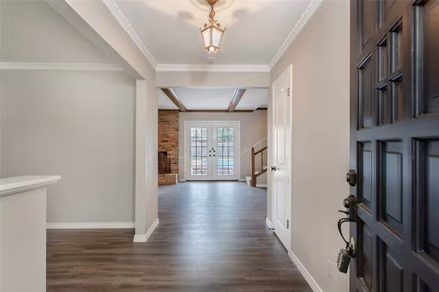 9922 Fieldcrest Dr Dallas, TX 75238 photo 2