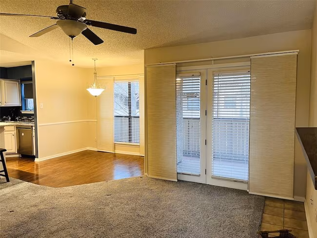 1304 Harwell Dr Arlington, TX 76011 photo 4