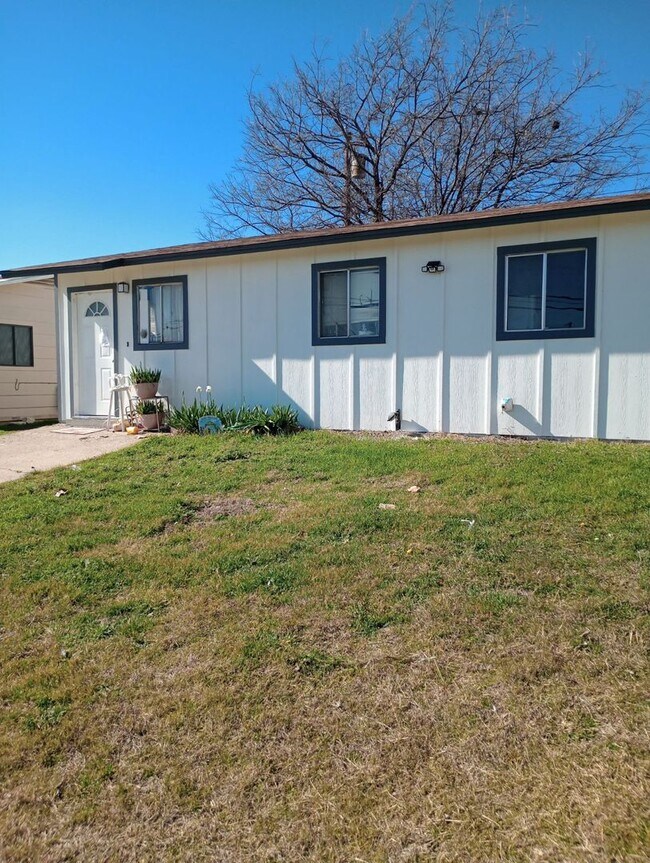 1208 Georgetown Rd Copperas Cove, TX 76522 photo 4
