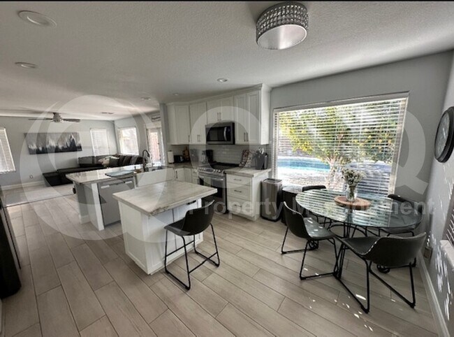 11501 E Persimmon Ave Mesa, AZ 85212 photo 3