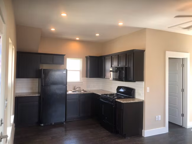 819 Morrow St Austin, TX 78757 photo 4