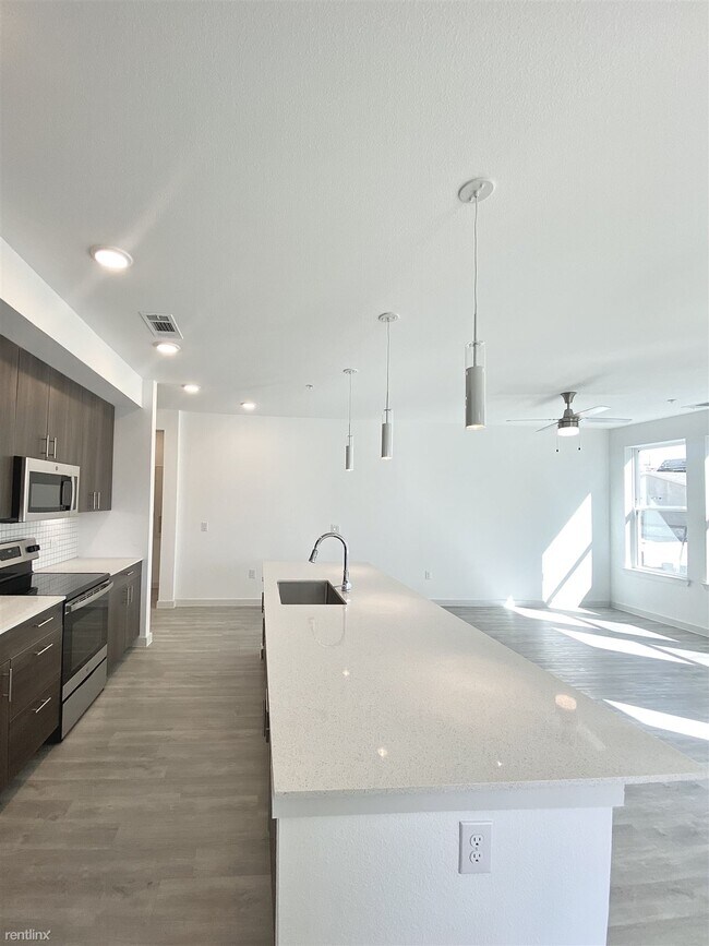 1222 W Louis Henna Blvd Round Rock, TX 78681 photo 5