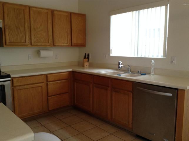 7457 South Kachina Drive, Tempe, AZ 85283 photo 2