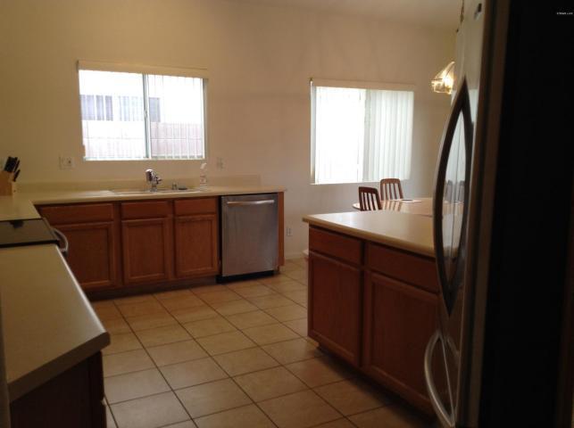 7457 South Kachina Drive, Tempe, AZ 85283 photo 3