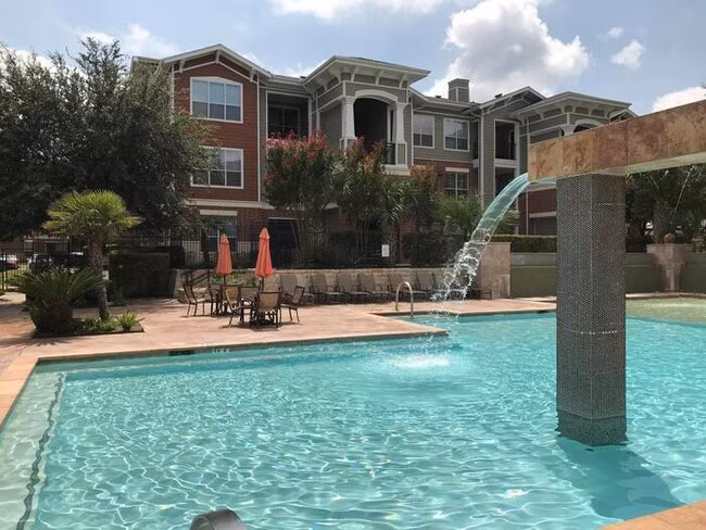 3010 W Loop 1604 N San Antonio, TX 78251 photo 5