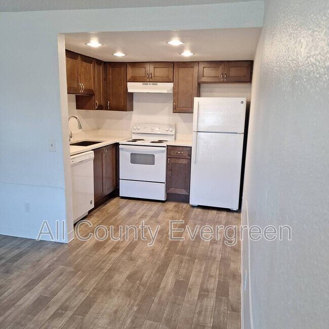 420 23rd St SE Auburn, WA 98002 photo 3