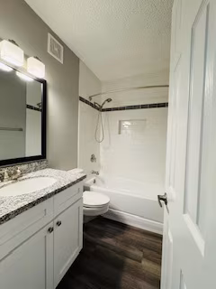 Clear Lake Place photo 3