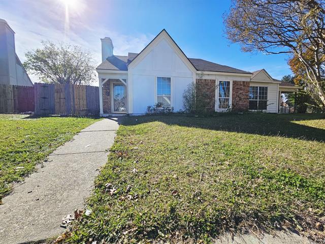817 Colchester Dr Mesquite, TX 75149 photo 2