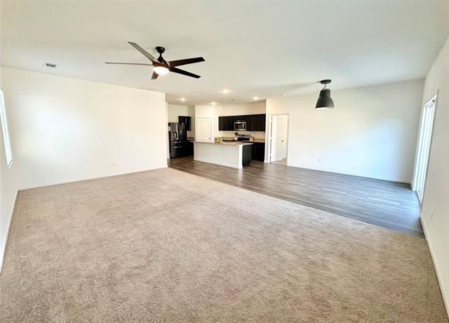 421 Starboard Dr Crowley, TX 76036 photo 4