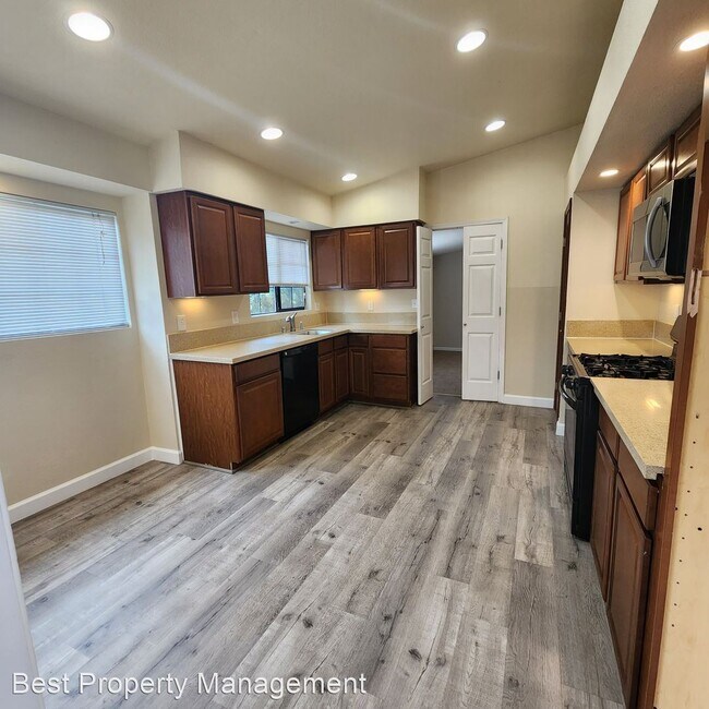 1193 Tilson Dr Concord, CA 94520 photo 3