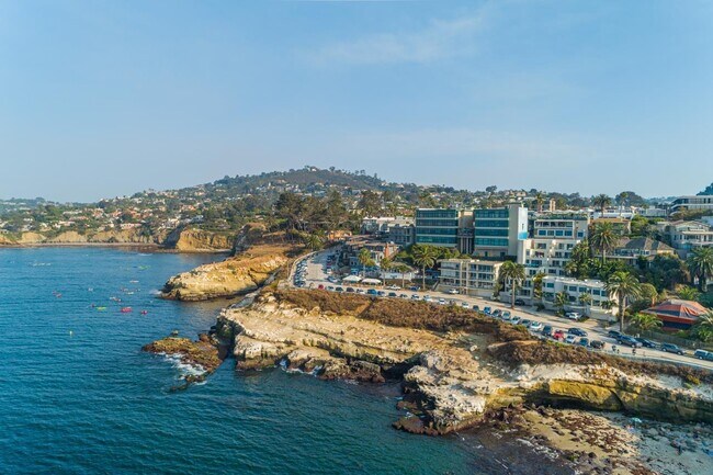 1219 Coast Blvd San Diego, CA 92037 photo 2