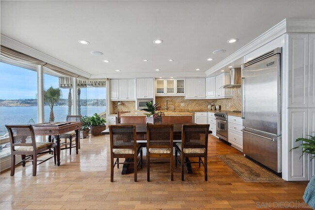 1219 Coast Blvd San Diego, CA 92037 photo 3