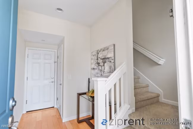 738 Seneca Terrace, Sunnyvale, CA 94087 photo 3