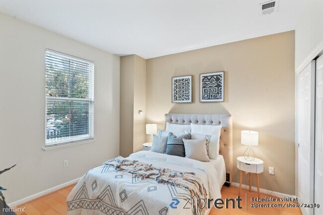 738 Seneca Terrace, Sunnyvale, CA 94087 photo 4