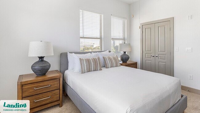 5005 Galleria Dr Farmers Branch, TX 75244 photo 4