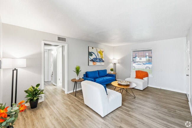 The Hayes Apartments photo 2