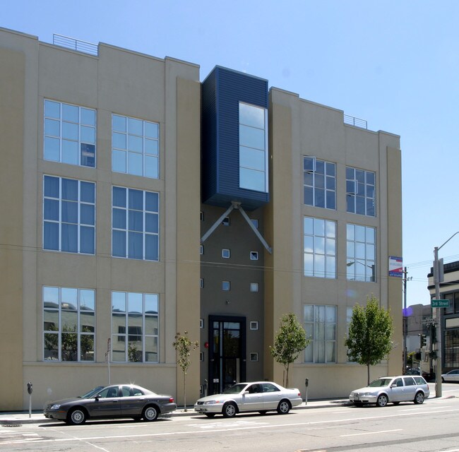 599 3rd St San Francisco, CA 94107 photo 4