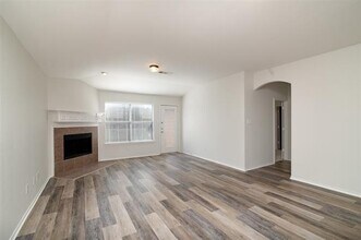 13221 Poppy Hill Lane, Fort Worth, TX 76244 photo 4